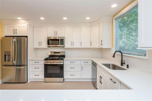 805 Holmes NW Street, Atlanta, GA 30318