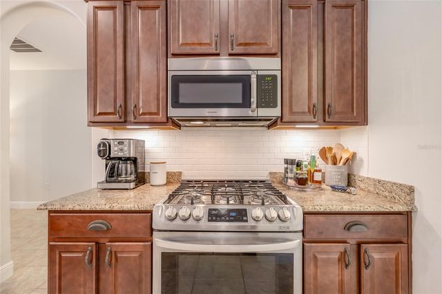 735 EVENING STAR LANE, Deland, FL 32724