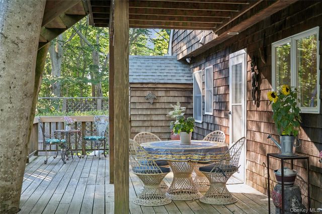 55 Island Creek Road, Southampton, NY 11968