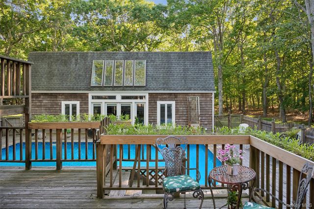 55 Island Creek Road, Southampton, NY 11968