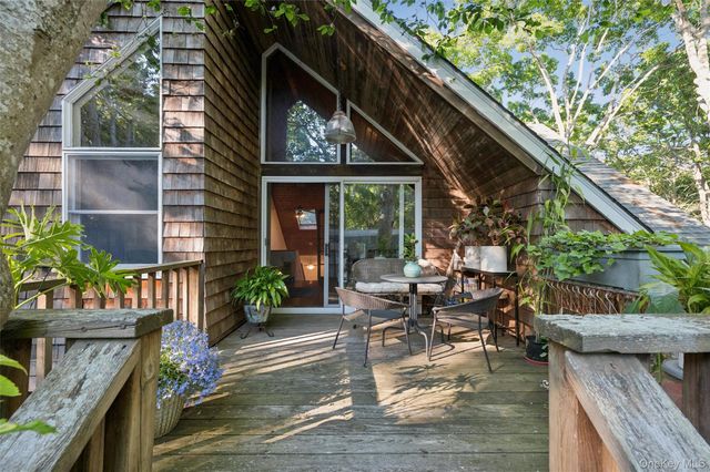 55 Island Creek Road, Southampton, NY 11968