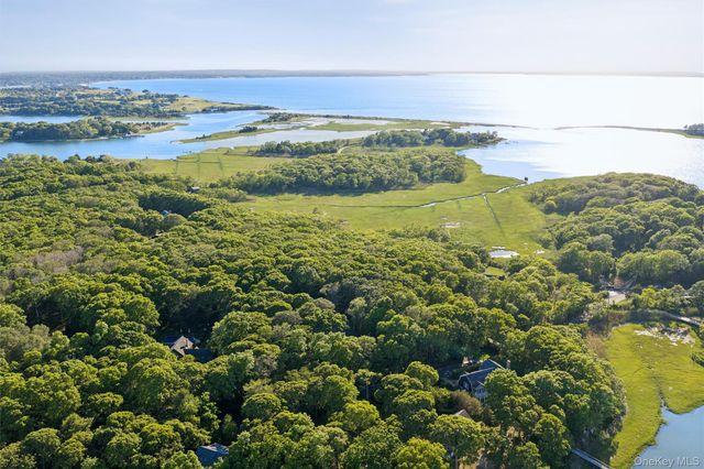 55 Island Creek Road, Southampton, NY 11968
