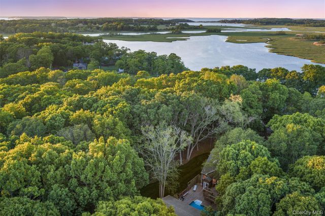 55 Island Creek Road, Southampton, NY 11968