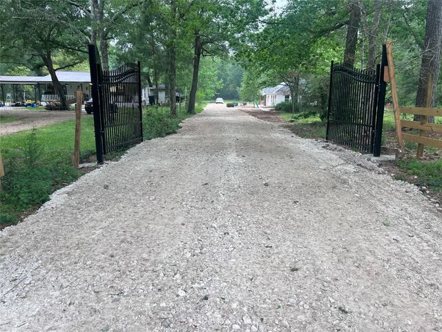 15530 Towerwood Drive A, Conroe, TX 77306
