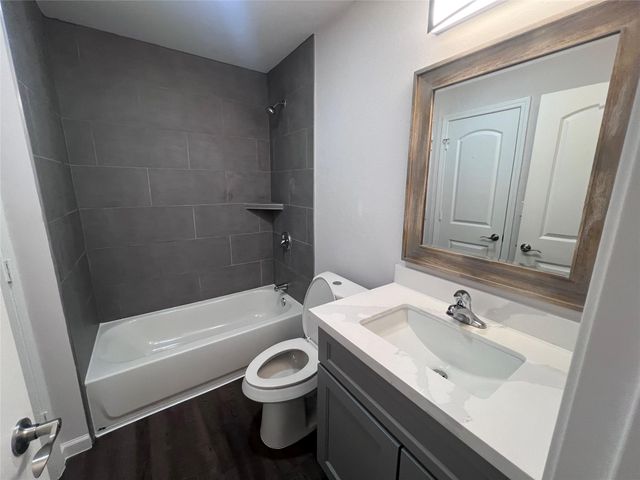 15530 Towerwood Drive A, Conroe, TX 77306