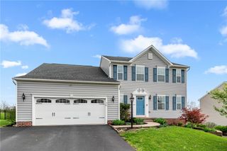 214 Springhill Dr, North Fayette, PA 15071