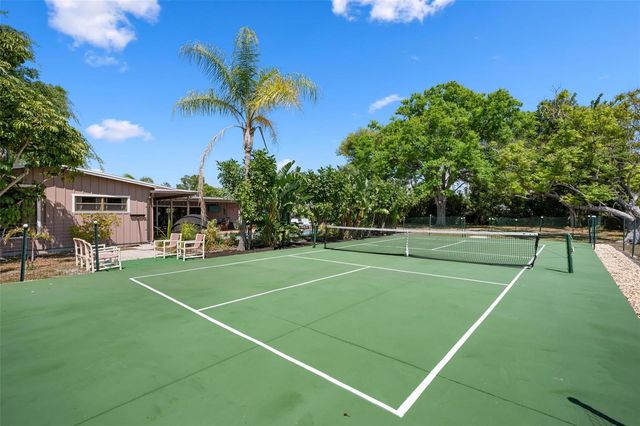 6201 6TH AVENUE NW, Bradenton, FL 34209