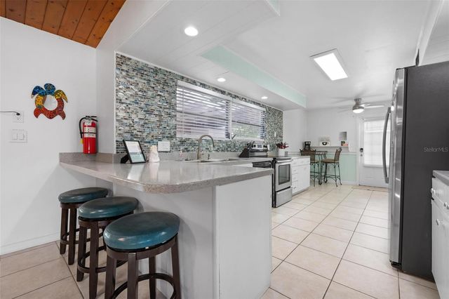 6201 6TH AVENUE NW, Bradenton, FL 34209