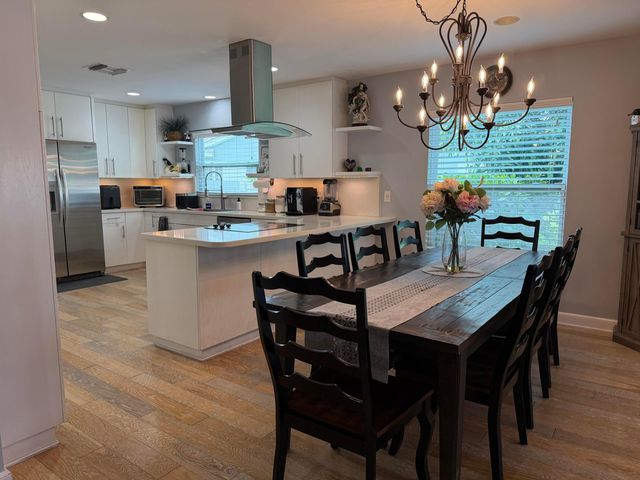 11 Holly Drive, Boynton Beach, FL 33436
