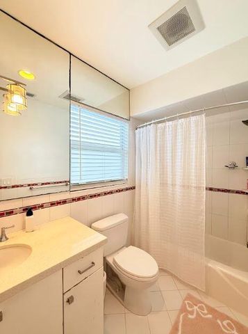 11 Holly Drive, Boynton Beach, FL 33436