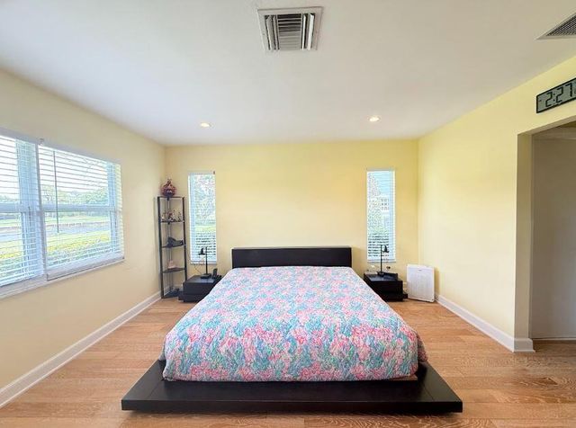 11 Holly Drive, Boynton Beach, FL 33436