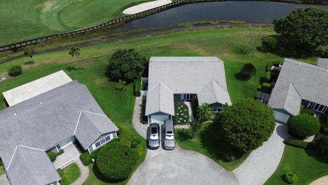 11 Holly Drive, Boynton Beach, FL 33436