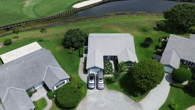 11 Holly Drive, Boynton Beach, FL 33436