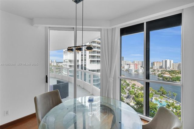 21050 Point Place 2001, Aventura, FL 33180
