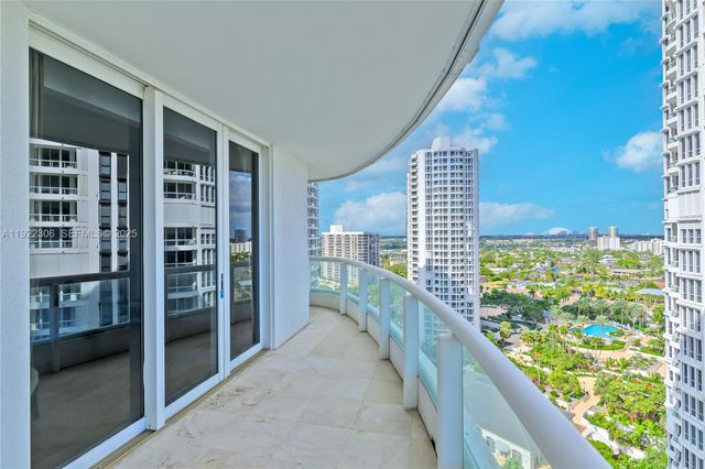 21050 Point Place 2001, Aventura, FL 33180