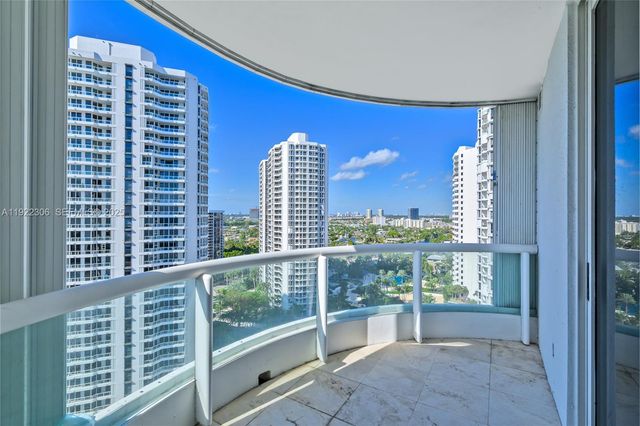 21050 Point Place 2001, Aventura, FL 33180