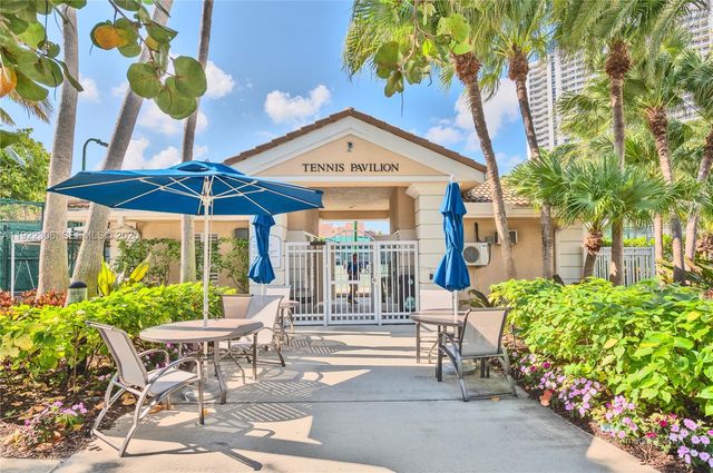 21050 Point Place 2001, Aventura, FL 33180