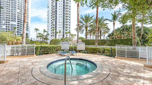 21050 Point Place 2001, Aventura, FL 33180