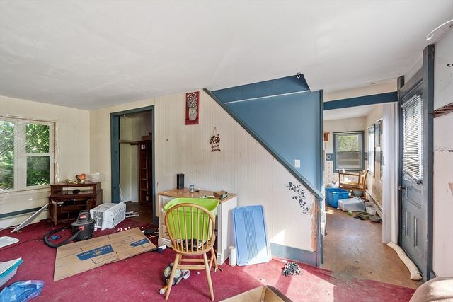 14 Central Ave, Dudley, MA 01571