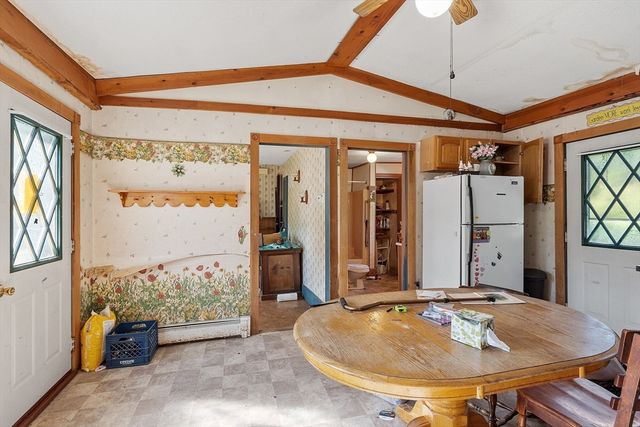 14 Central Ave, Dudley, MA 01571