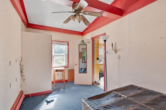 14 Central Ave, Dudley, MA 01571