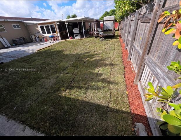 3745 NW 171st Ter, Miami Gardens, FL 33055
