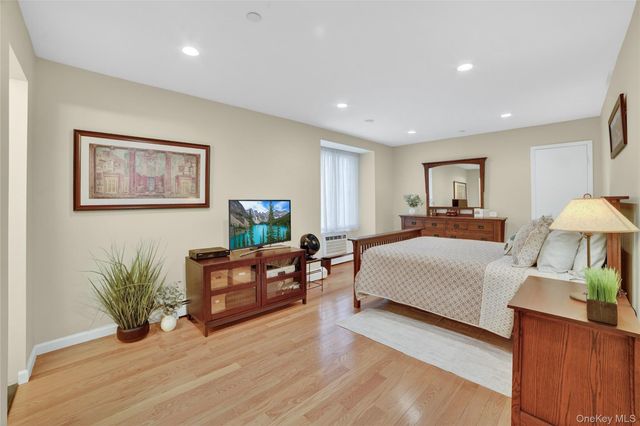 55 N Broadway 3-22, White Plains, NY 10601