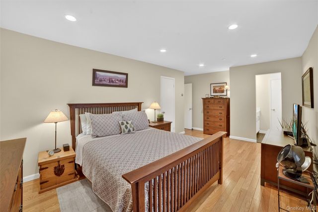 55 N Broadway 3-22, White Plains, NY 10601