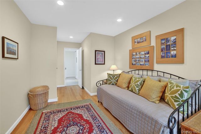 55 N Broadway 3-22, White Plains, NY 10601