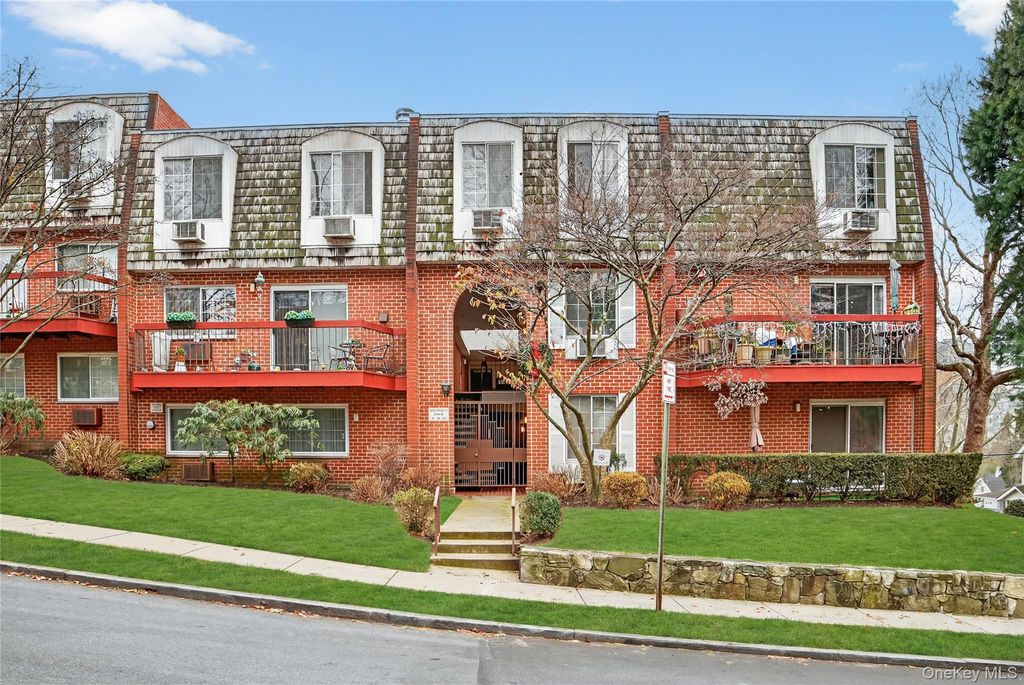 55 N Broadway 3-22, White Plains, NY 10601