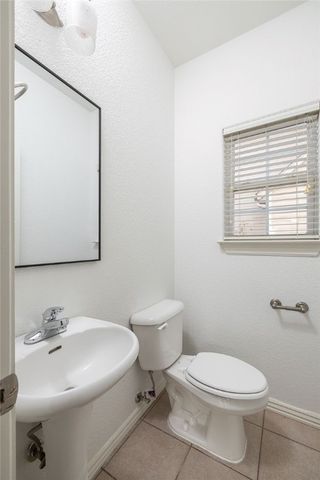 3608 S Tower Circle, Fayetteville, AR 72704