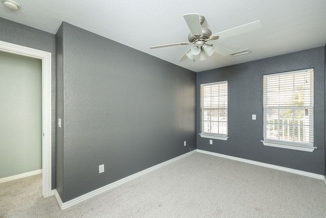 3608 S Tower Circle, Fayetteville, AR 72704