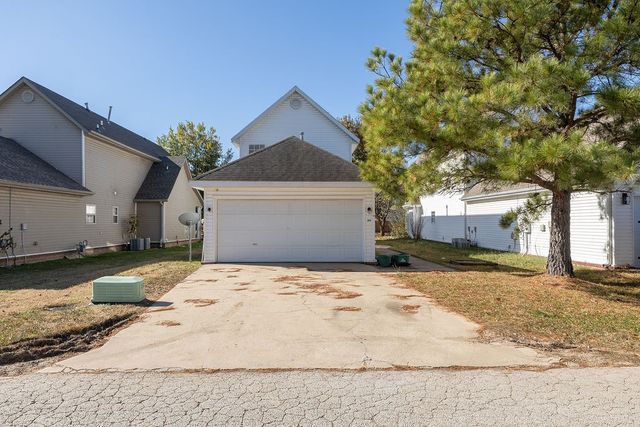 3608 S Tower Circle, Fayetteville, AR 72704