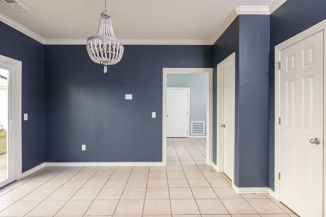 3608 S Tower Circle, Fayetteville, AR 72704