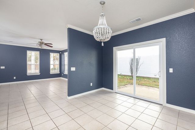 3608 S Tower Circle, Fayetteville, AR 72704