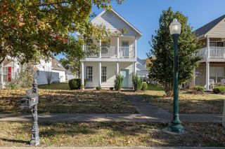 3608 S Tower Circle, Fayetteville, AR 72704