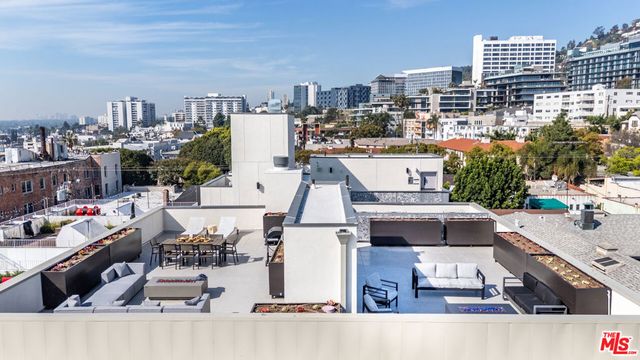 1257 N Sweetzer Avenue 103, West Hollywood, CA 90069