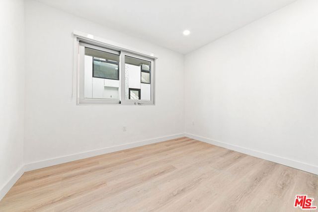 1257 N Sweetzer Avenue 103, West Hollywood, CA 90069