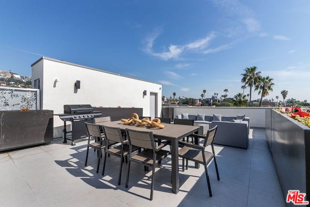 1257 N Sweetzer Avenue 103, West Hollywood, CA 90069