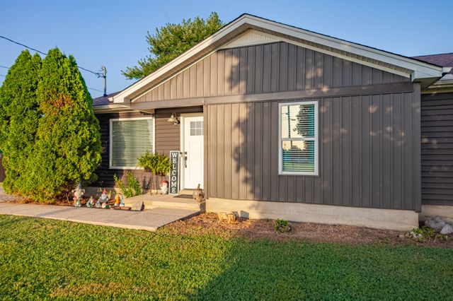 109 Brickyard Ct, Christiana, TN 37037