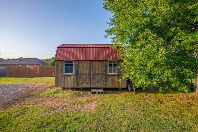 109 Brickyard Ct, Christiana, TN 37037