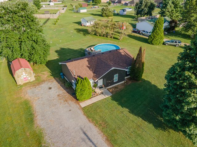 109 Brickyard Ct, Christiana, TN 37037