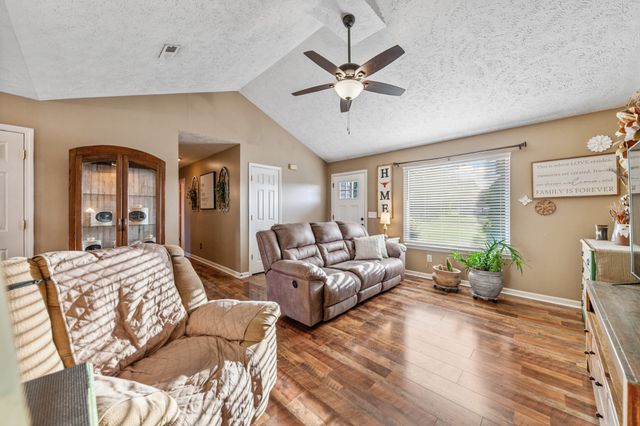 109 Brickyard Ct, Christiana, TN 37037