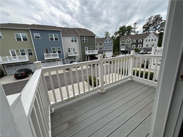 1736 Defiance DR, Chesapeake, VA 23323