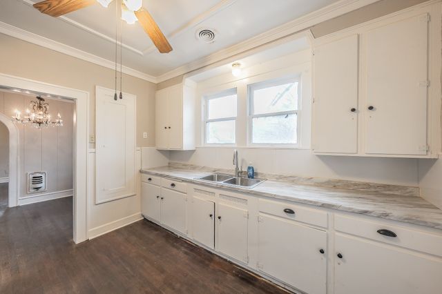 1500 Proctor Avenue, Waco, TX 76708