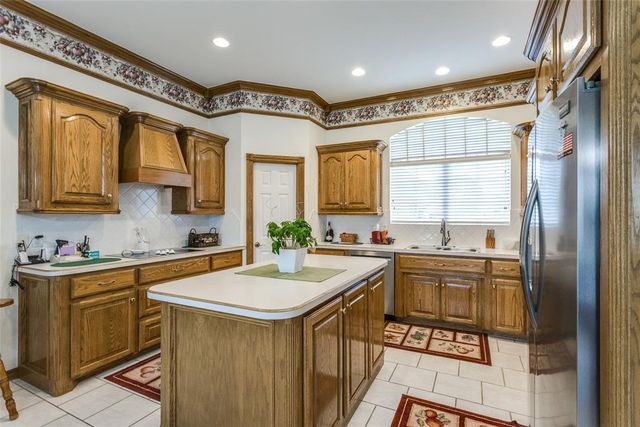 1163 Hidden Valley Lane, Choctaw, OK 73020