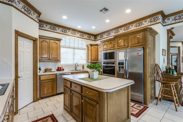 1163 Hidden Valley Lane, Choctaw, OK 73020