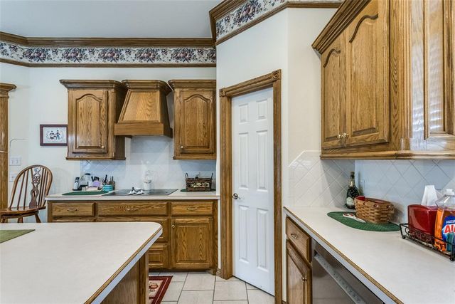 1163 Hidden Valley Lane, Choctaw, OK 73020