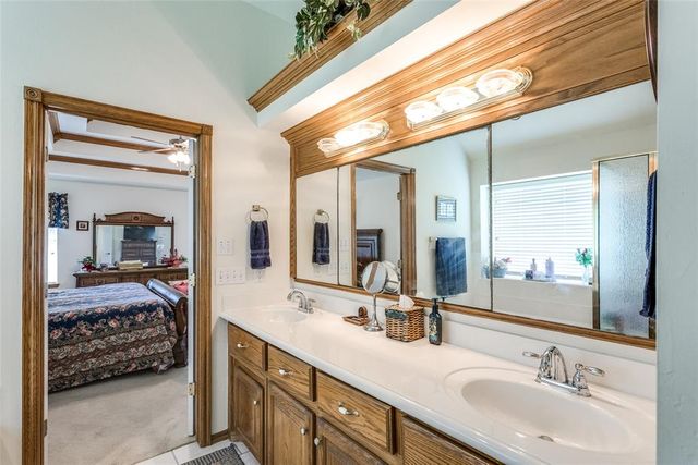 1163 Hidden Valley Lane, Choctaw, OK 73020