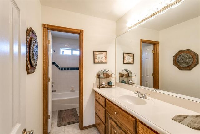1163 Hidden Valley Lane, Choctaw, OK 73020